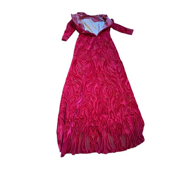 Marchesa Notte Red Velvet Sequin Evening Gown - Size 6 - Picture 10 of 16
